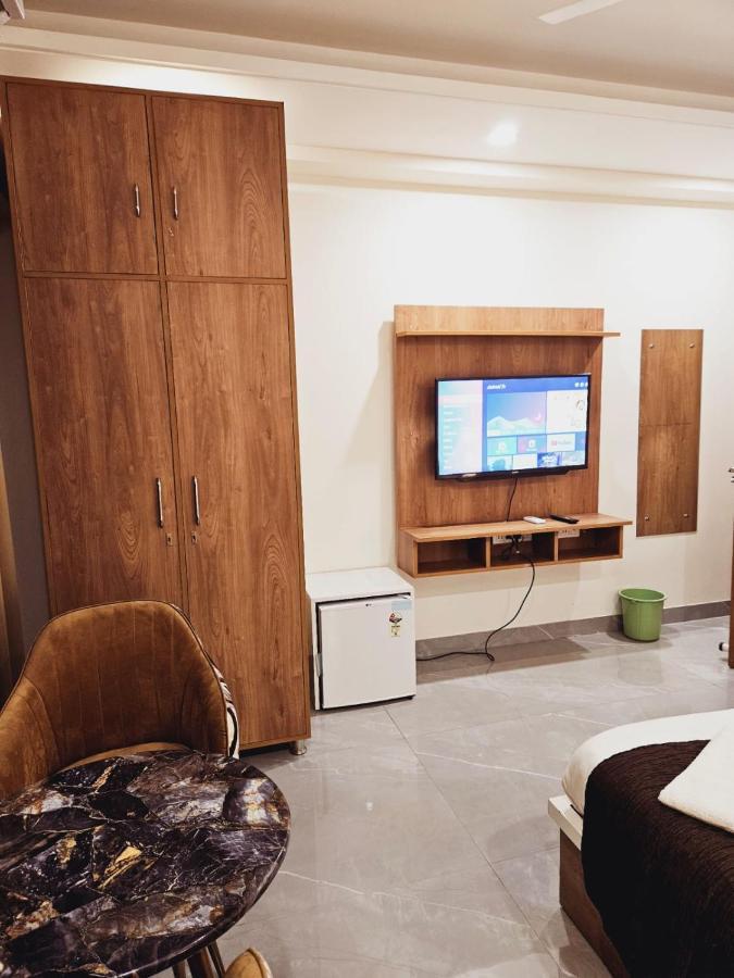 Amahi Inn - Sector 48 Gurgaon Eksteriør billede