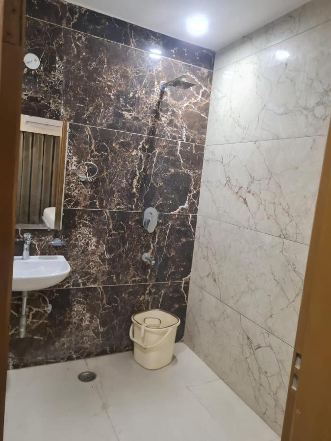 Amahi Inn - Sector 48 Gurgaon Eksteriør billede