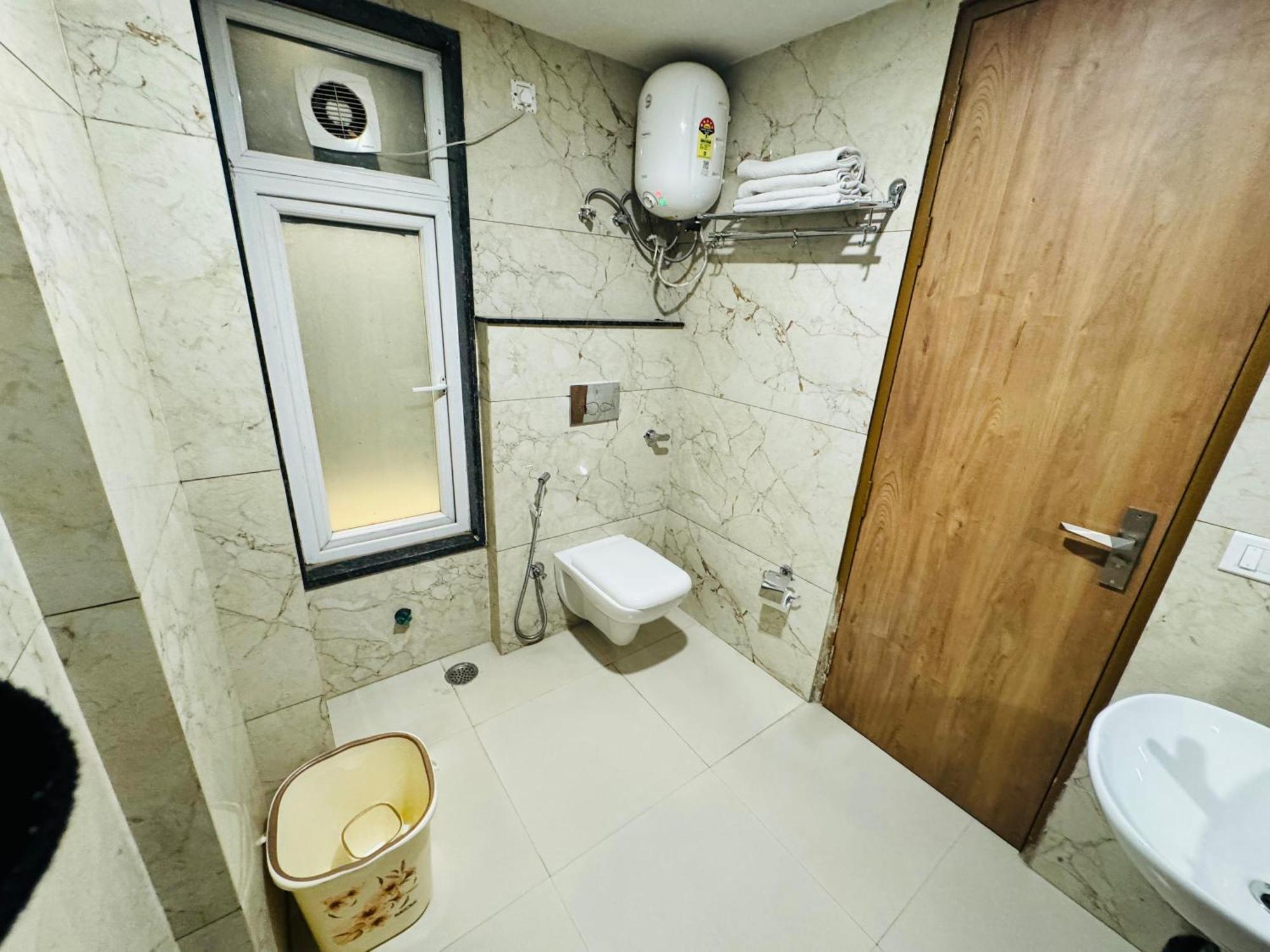 Amahi Inn - Sector 48 Gurgaon Eksteriør billede