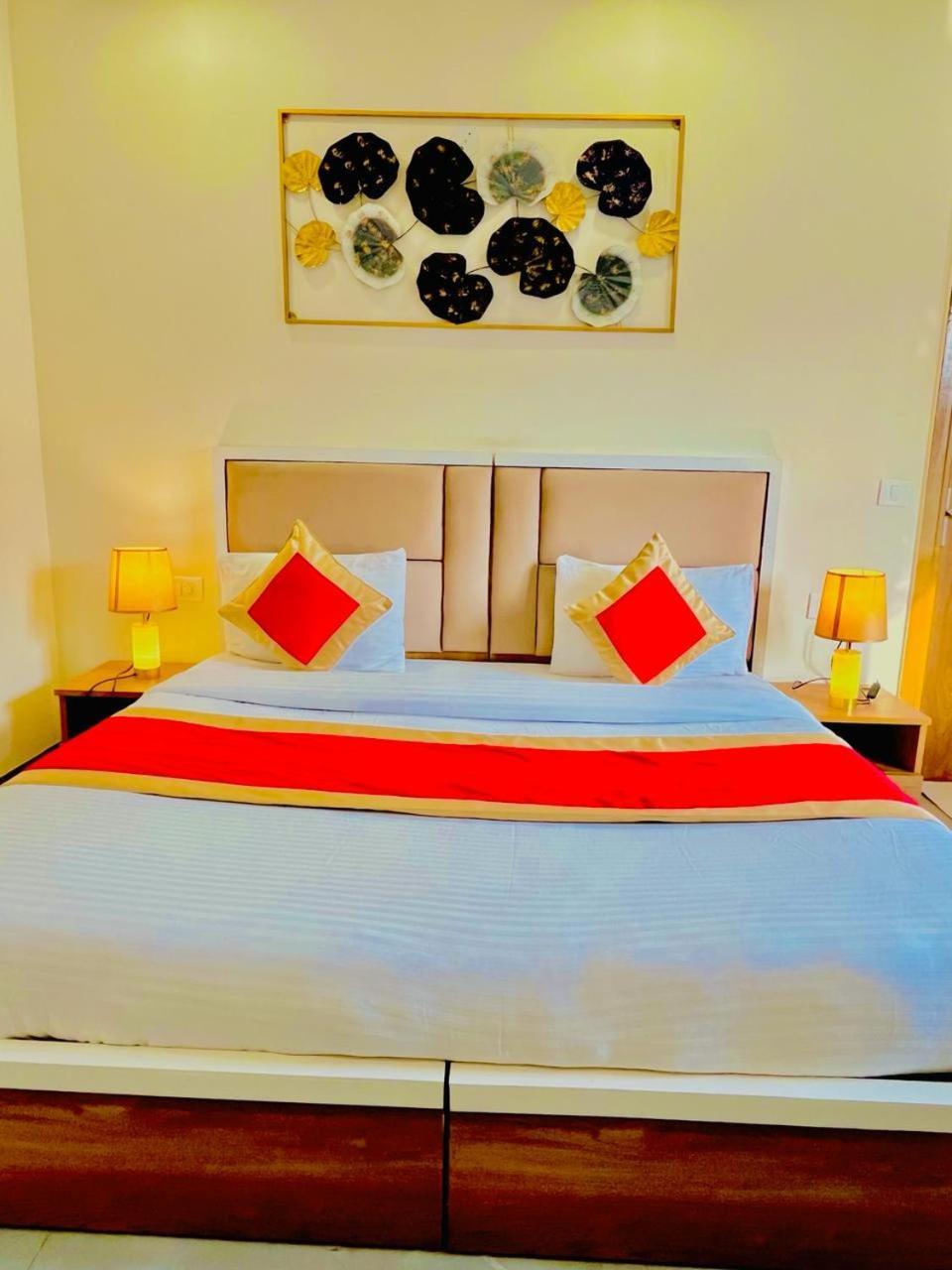 Amahi Inn - Sector 48 Gurgaon Eksteriør billede